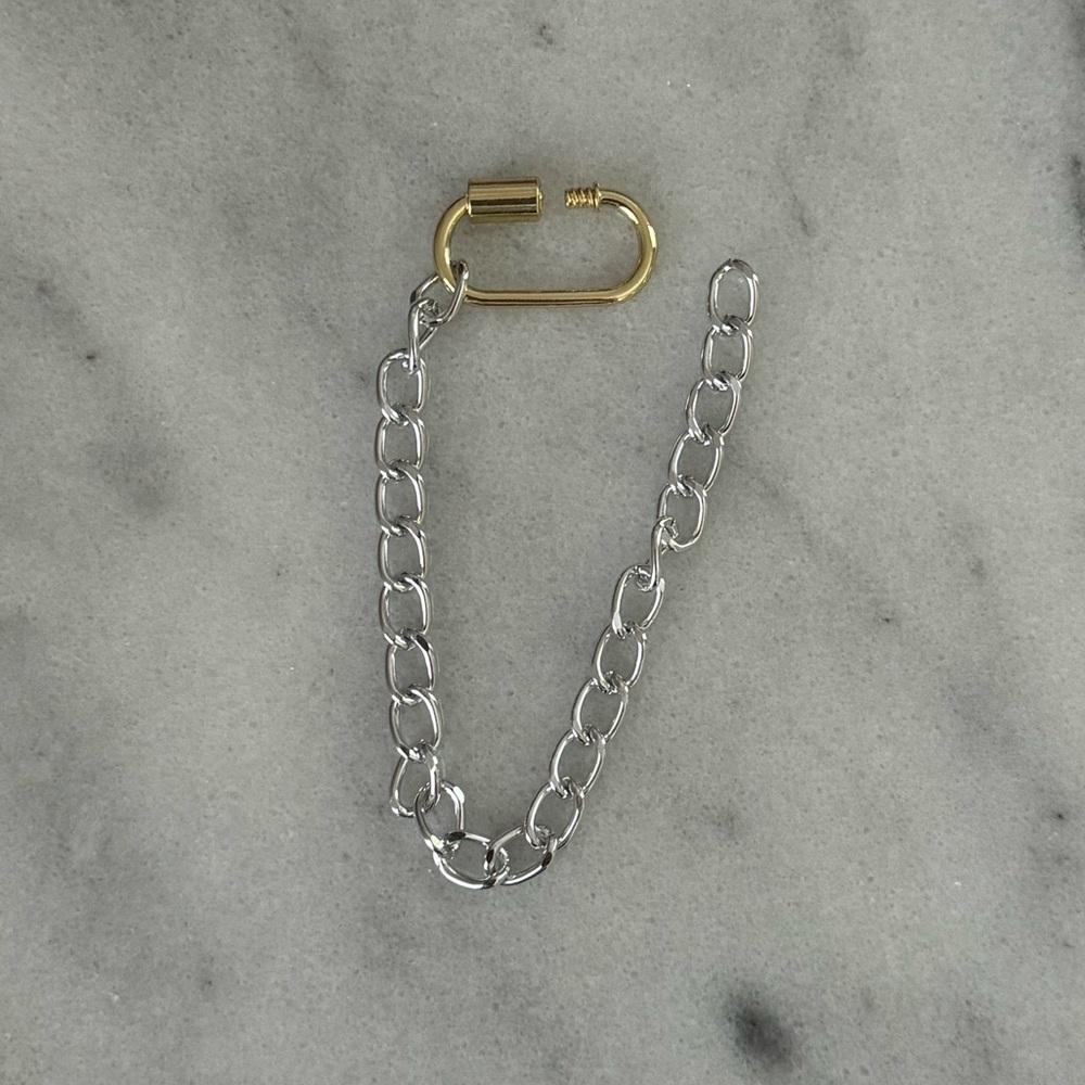 Silver Gold Two Tone Carabiner Clasp Bracelet
Brand New
Stainless Steel - Picture 2 of 4